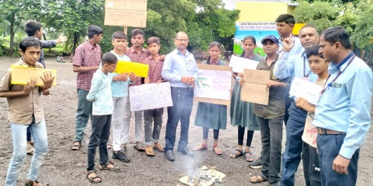 श्रीमती क .पू. पाटील माध्यमिक विद्यालयात आनंददायी शनिवार उपक्रम