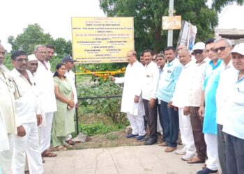 अवघ्या दोन वर्षात दिले तेवढे लाभ आमच्या विरोधकांनी मागच्या तीस वर्षात दिलेत का? : डॉ. विजयकुमार गावित