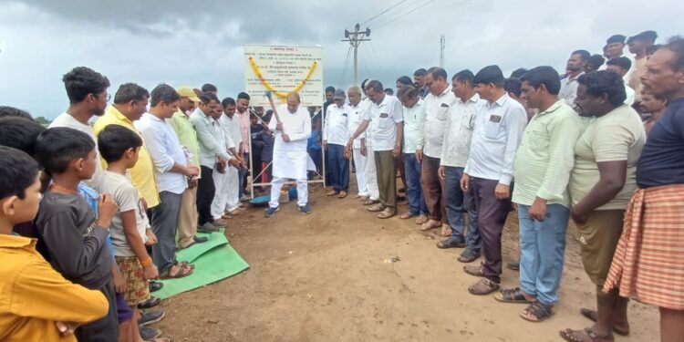 आदिवासी विकास मंत्री डॉ. विजयकुमार गावित यांनी केले, शहादा तालुक्यातील 29 विकास कामांचे भूमीपूजन व उद्घाटन