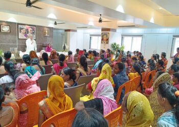 आमदार कार्यालयात रक्षाबंधन निमित्त मुख्यमंत्री माझी लाडकी बहीण योजनेतील लाभार्थी महिलांचा मेळावा