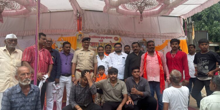 जय बजरंग व्यायाम शाळेची दहीहंडी उत्साहात