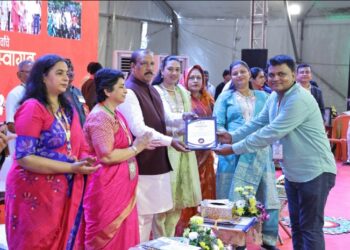 शिका आणि संघटित व्हा, भूलथापांना बळी पडू नका; जागतिक आदिवासी दिनी मंत्री डॉ.विजयकुमार गावित यांचा समाज बांधवांना संदेश