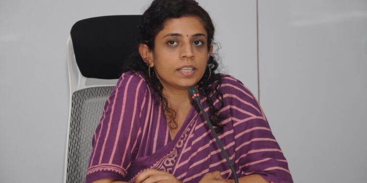 जिल्ह्यातील 15 महाविद्यालयांमध्ये आचार्य चाणक्य कौशल्य विकास केंद्रांची सुरूवात : जिल्हाधिकारी डॉ. मित्ताली सेठी