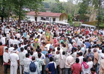 सातपुड्यात नवीन फळे-भाज्या सेवनास होणार सुरुवात, मोलगीत हजारो आदिवासी बांधवांच्या साक्षीने गावदेवती पूजन