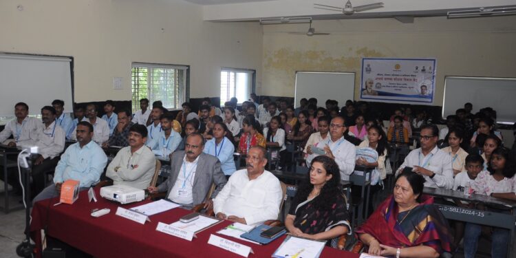 आचार्य चाणक्य कौशल्य विकास केंद्रांचे प्रधानमंत्री यांच्या हस्ते ऑनलाईन उद्घाटन