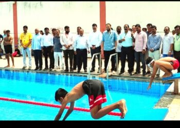 जिल्हास्तरीय जलतरण स्पर्धेला नंदुरबारात सुरुवात