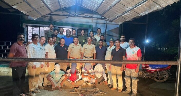 अंधश्रद्धे पोटी बिबट्याची कातडी विक्री करणाऱ्या चौघांना अटक