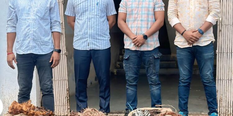 कॉपर केबल चोरी करणारे संशयित स्थानिक गुन्हे शाखेच्या ताब्यात, असून दीड लाखाचा मुद्देमाल जप्त