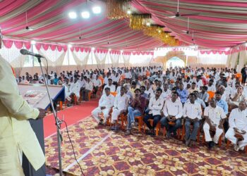 पक्ष मजबुतीसाठी लढायचे;प्रकाशा मंडळातील भाजपा बैठकीत डॉ.विजयकुमार गावित यांचे मार्गदर्शन