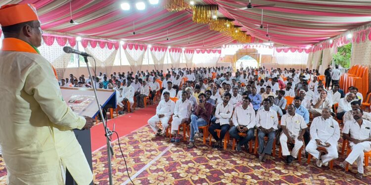 पक्ष मजबुतीसाठी लढायचे;प्रकाशा मंडळातील भाजपा बैठकीत डॉ.विजयकुमार गावित यांचे मार्गदर्शन