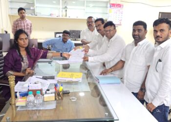 नंदुरबार विधानसभेसाठी इंजि.किरण तडवी यांनी काँग्रेसतर्फे दाखल केली उमेदवारी