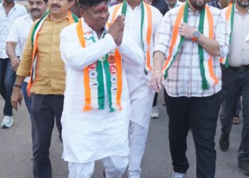 महाविकास आघाडीचे उमेदवार किरण तडवींच्या नंदुरबार शहरात ‘होम टू होम’ प्रचार