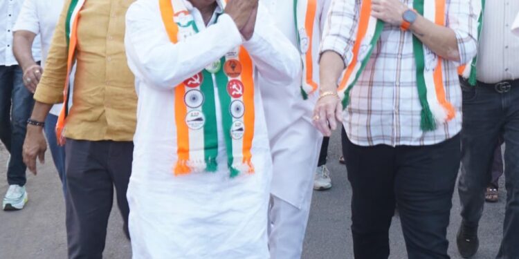 महाविकास आघाडीचे उमेदवार किरण तडवींच्या नंदुरबार शहरात ‘होम टू होम’ प्रचार