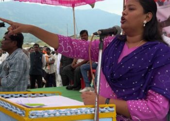 मतदारांनो, तुम्ही परिवर्तन घडवा आम्ही कायापालट घडवू; डॉ. हिना गावित यांची अक्कलकुवा मतदारसंघात गर्जना