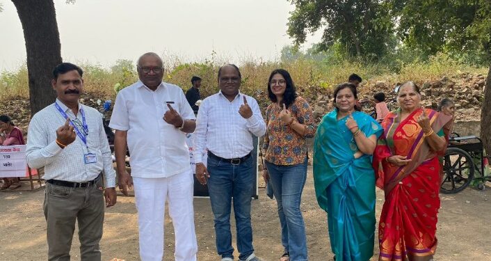 विधानसभा निवडणुकीत जिल्ह्यात एकूण 71.88 टक्के मतदान; अक्कलकुवा 71.65, शहादा 69.01, नंदुरबार 67.20 व नवापूर 81.15