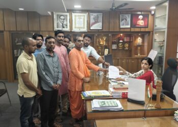 बांगलादेश येथील हिंदूंचे रक्षण करावे, हिंदू संघटनांची मागणी