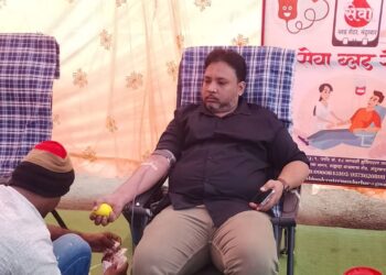 नंदुरबार येथील विद्या सरोज हॉस्पिटलच्या वर्धापन दिनानिमित्त रक्तदान व आरोग्य शिबीर उत्साहात