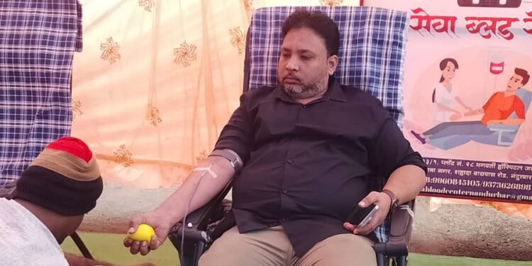 नंदुरबार येथील विद्या सरोज हॉस्पिटलच्या वर्धापन दिनानिमित्त रक्तदान व आरोग्य शिबीर उत्साहात
