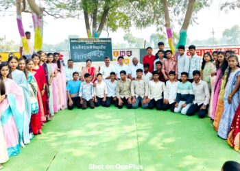 भालेर येथील श्रीमती कपू पाटील माध्यमिक विद्यालय व कनिष्ठ महाविद्यालयात विद्यार्थ्यांचा निरोप