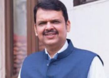 मुख्यमंत्री फडणवीस यांचा अधिकाऱ्यांसाठी सात कलमी कृती कार्यक्रम