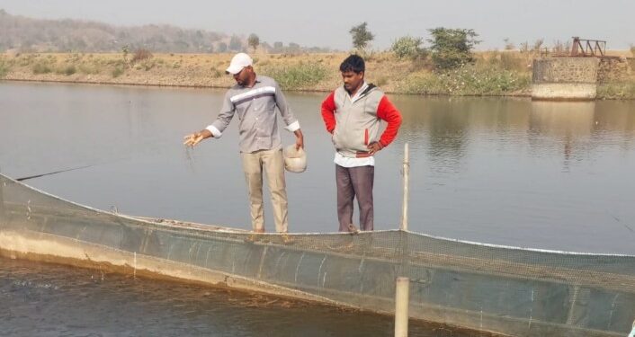 पारंपरिक शेतीला आधुनिक मत्स्यपालनाची जोड देत नंदुरबारच्या तरुणाने गाठले नवे शिखर, आदिवासी तरुण योहान गावित यांचा राष्ट्रपतींच्या हस्ते प्रजासत्ताक दिनी सन्मान