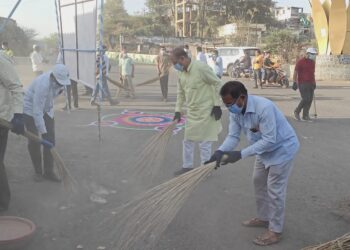 डॉ श्री नानासाहेब धर्माधिकारी प्रतिष्ठानच्या देशव्यापी स्वच्छता अभियानात मा.मंत्री डॉ विजयकुमार गावित यांचाही उत्स्फूर्त सहभाग