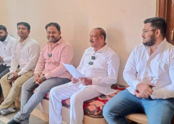 नंदनगरीत प्रथमच १००१ दाम्पत्यांच्या हस्ते महाकुंभ जलकलशाची महाआरती; संगमतीर्थ गंगाजलच्या आज १ लाख बाटल्यांचेही होणार वितरण