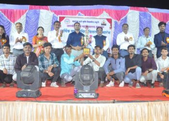 शासकीय कृषी महाविद्यालययात वार्षिक पारितोषिक वितरण समारंभ उत्साहात