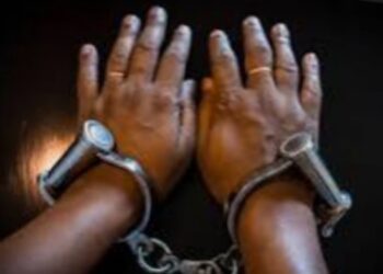 नवापुर येथील डॉक्टर व स्टाफला मारहाण प्रकरणातील सहा जणांना अटक