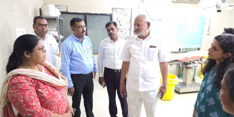 नंदुरबारला मिळणार नव्या 108 रुग्णवाहिका आणि वैद्यकीय अधिकारी : पालकमंत्री ॲड. माणिकराव कोकाटे