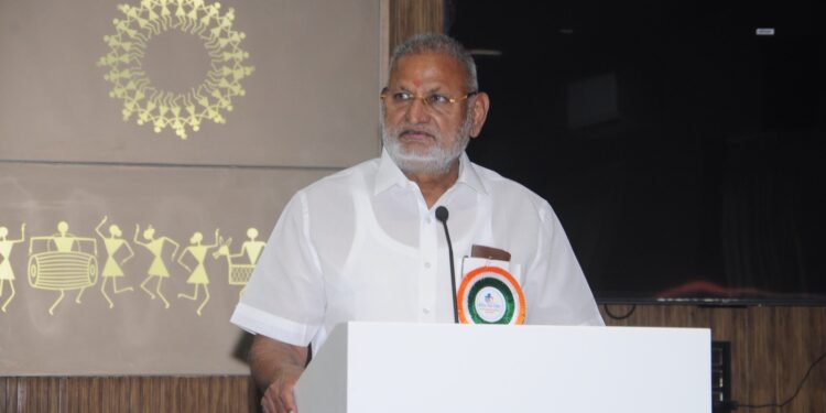आदिवासीबहुल जिल्ह्याला सक्षम व तंत्रसुसज्ज, आरोग्य सेवा देणे ही सर्वांची जबाबदारी : पालकमंत्री ॲड. माणिकराव कोकाटे