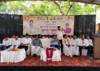 पक्षात काम करा ते नवा इतिहास घडवण्यासाठी.  – राष्ट्रवादी युवक काँग्रेस प्रदेशाध्यक्ष सुरज चव्हाण