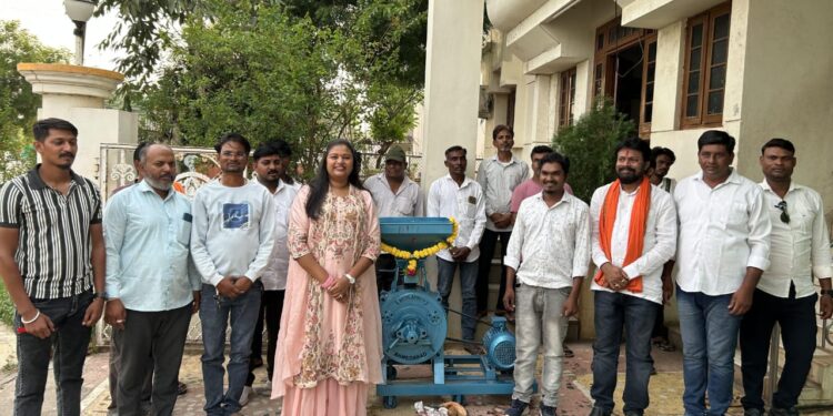 रोजगार देणाऱ्या विविध योजनांचा लाभ घेण्यासाठी युवकांनी पुढे यावे : डॉ.हिना गावित यांचे आवाहन