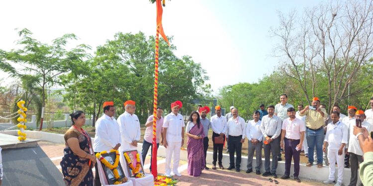 पालकमंत्री ॲड. माणिकराव कोकाटेंनी केले छत्रपती शिवाजी महाराजांना अभिवादन