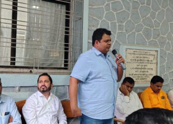 खा. सुनिल तटकरे यांच्या दौऱ्यानिमित्त नवापूर येथे राष्ट्रवादीची बैठक