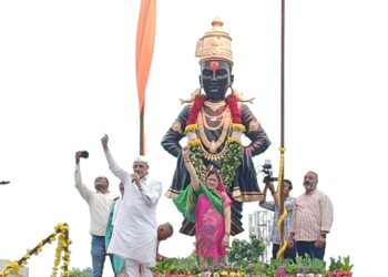 नंदनगरीत १२ फूट विठ्ठल मूर्तीचे लोकार्पण, हजारोंची उपस्थिती