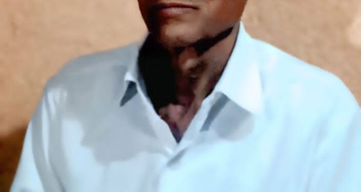 शेतात कोळपणी करताना विद्युत तारांच्या स्पर्श झाल्याने शेतकऱ्याच्या जागीच मृत्यू