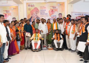 मुख्यमंत्री देवेंद्र फडणवीस यांच्या वाढदिवसानिमित्त भाजपातर्फे रक्तदान शिबिर