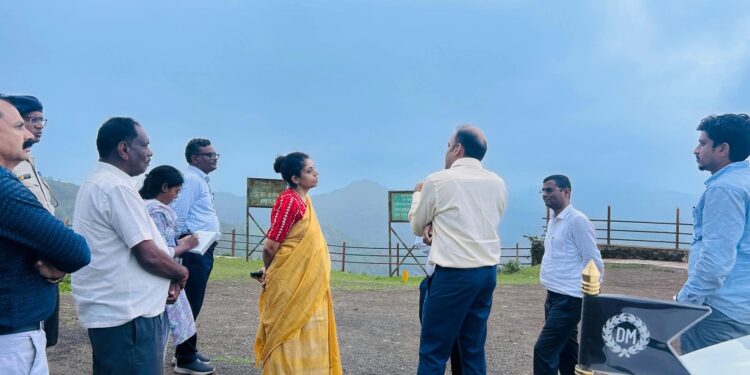 तोरणमाळ पर्यटन विकासाला चालना देण्यासाठी जिल्हाधिकारी डॉ. मित्ताली सेठी यांनी घेतला आढावा