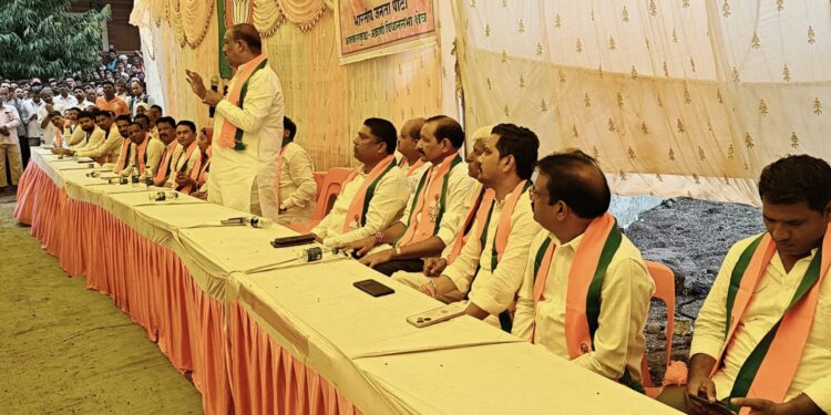 आगामी निवडणुका स्वबळावरच लढणार,डॉक्टर विजयकुमार गावित यांचा पुनरुच्चार,विरोधी आमदारांवर साधला निशाणा