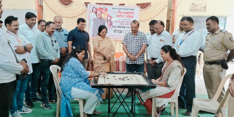 विजय गौरव क्रीडा महोत्सवाचा डॉ. हिना गावित व डॉ. सुप्रिया गावीत यांच्या हस्ते शुभारंभ