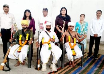 के.डी. गावित सैनिकी विद्यालयात विश्व आदिवासी दिन साजरा