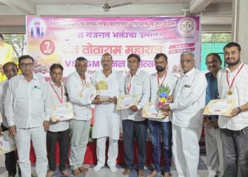 ग्राम लेवा पाटीदार ग्लोबल गुजर मंडळाने केला माजी आदिवासी विकास मंत्री डॉ. विजयकुमार गावित यांचा सत्कार