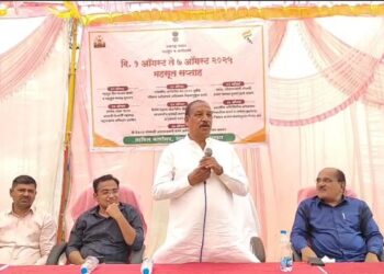 विविध दाखल्यांची वेळेवर पूर्तता म्हणजेच ग्राम विकासाला गती देणे होय : डॉ.विजयकुमार गावित