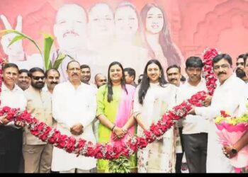 विजय गौरव क्रीडा महोत्सव समिती आयोजित जंबो क्रीडा स्पर्धांचे,जल्लोषमय वातावरणात झाले बक्षीस वितरण