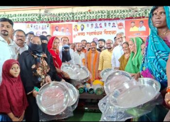 तळोद्यात शिंदे गटातर्फे ५ हजार महिलांना रक्षाबंधन गिफ्ट