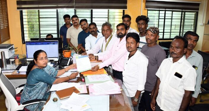 हैदराबाद गॅजेटच्या आधारे धनगर व बंजारा समाजास अनुसूचित जमातीचे आरक्षण देऊ नये, आदिवासी समाजाचा तीव्र विरोध