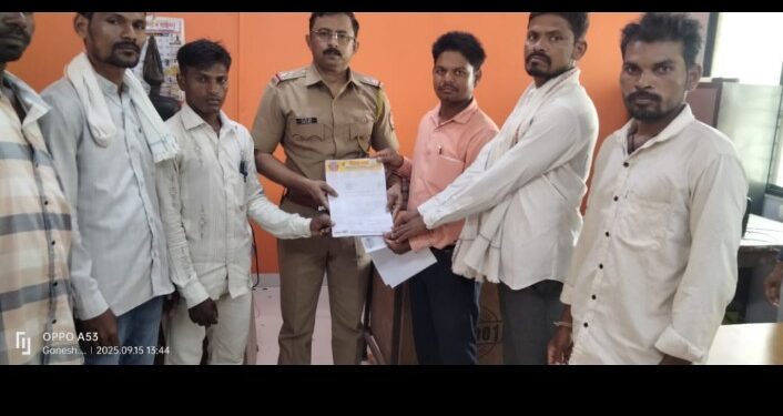 धनगर आरक्षणाच्या वादातून आमदार आमश्या पाडवी यांना गलिच्छ भाषेत शिवीगाळ,गुन्हा दाखल करण्याची मागणी