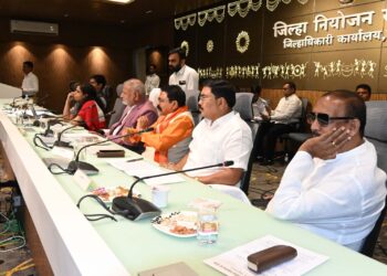 वेळेत निधी व वेळेत काम या शासन धोरणाची,काटेकोर अंमलबजावणी सर्व यंत्रणांनी करावी : पालकमंत्री ॲड. माणिकराव कोकाटे