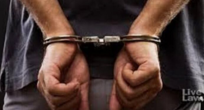 बनारस येथे शिकणाऱ्या धडगाव तालुक्यातील युवकाविरुद्ध प्रक्षोभक व्हिडिओ तयार केल्याप्रमाणे गुन्हा दाखल